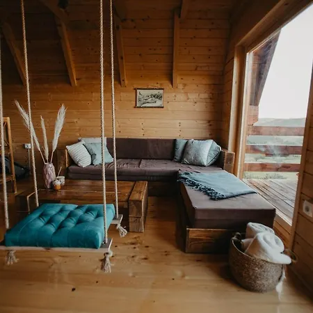 Tatil Evi Uvacki Raj